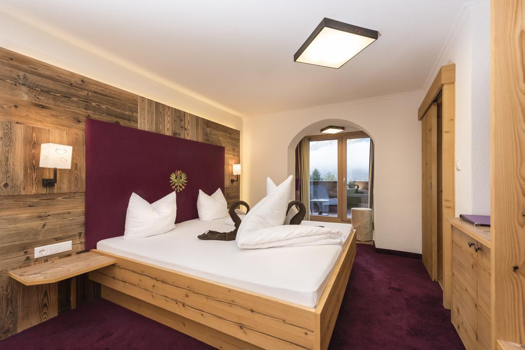 Lifestylepanoramahotel Erika Superior Neustift im Stubaital Cameră foto